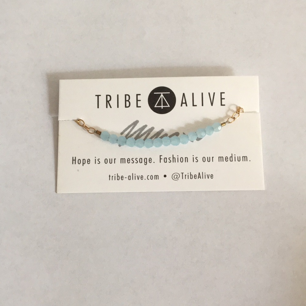 Light blue clasp bracelet/anklet